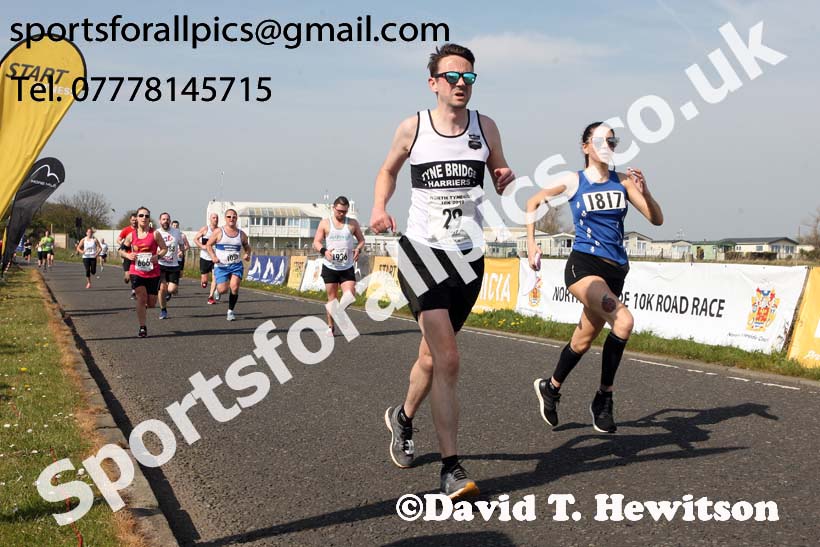North Tyneside 10k Road Race, Whitley Bay. Photo:  David T. Hewitson/Sports for All Pics